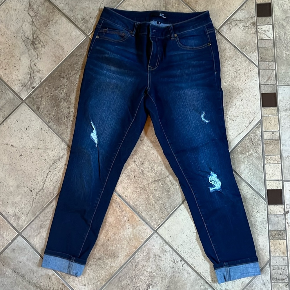 1822 Women’s Cropped Jean size 30